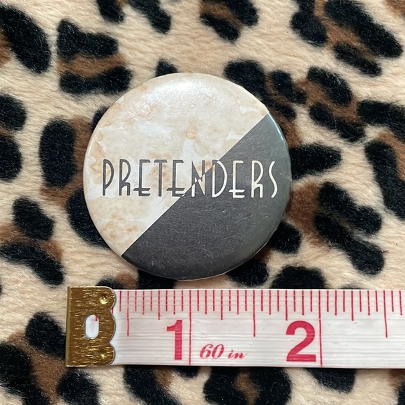 PAT BENATAR ❤️ THE PRETENDERS Vintage Rock Button Pin Pinback Rock  Collectible - Picture 8 of 11